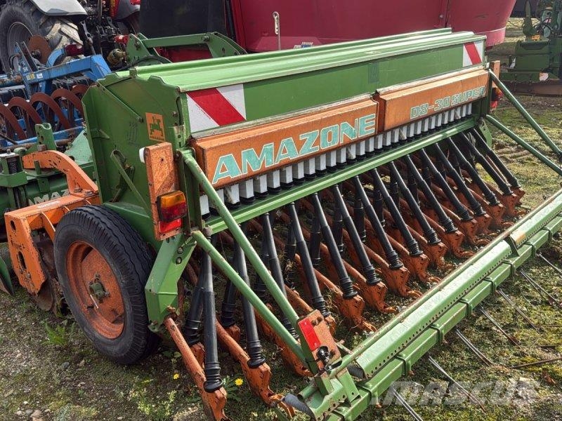 Amazone KG 302 + D8-30 SUPER 多功能条播机
