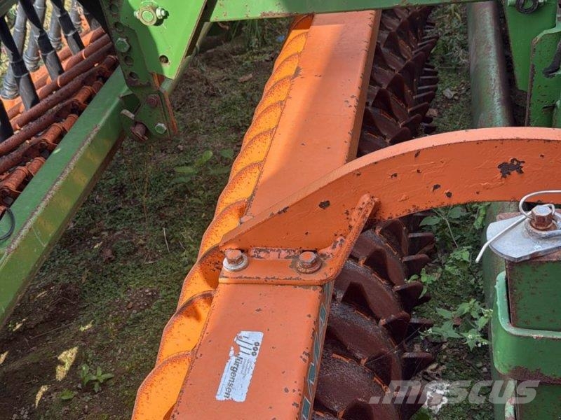 Amazone KG 302 + D8-30 SUPER 多功能条播机