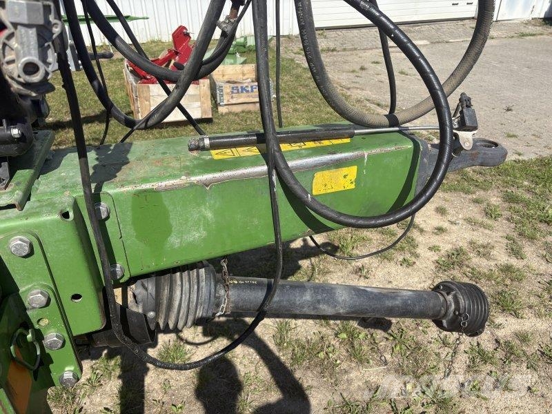 Amazone UX 4200 Special Mestverspreider