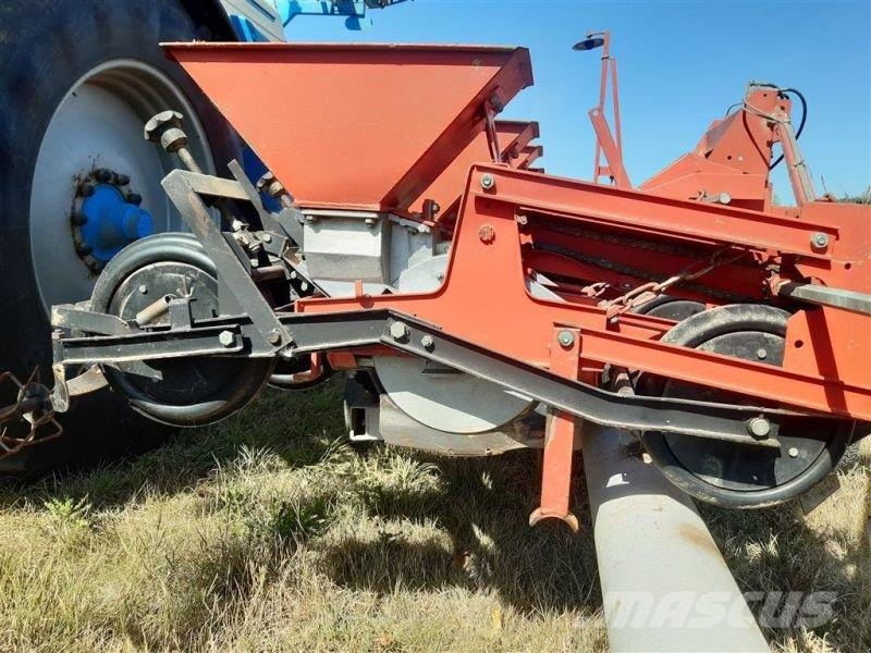 Becker GEBR. LEGEM.BECKER CENTRASUPER Otra máquina para siembra
