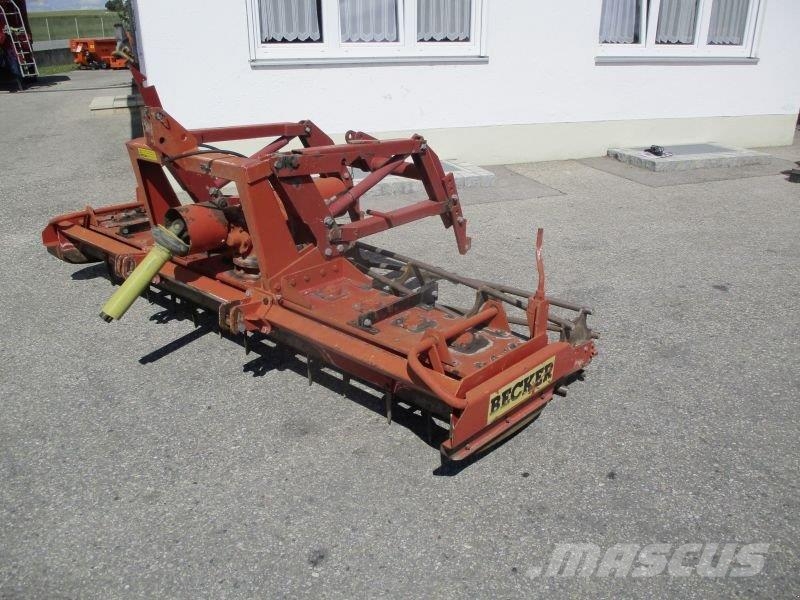 Becker K 300 #304 Tárcsás boronák