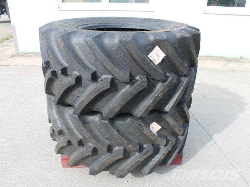 BKT 600/65 R28 Renkaat ja vanteet