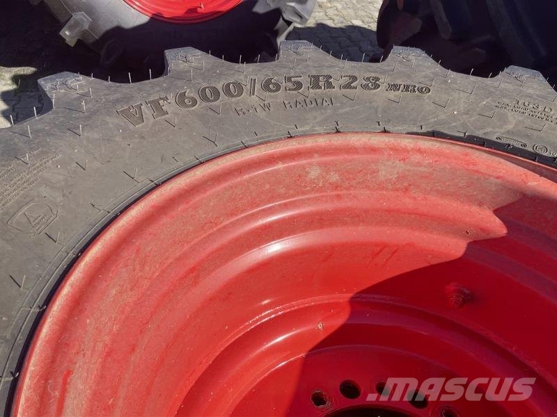 BKT VF 600/65 R28 + VF 650/75 R38 Reifen