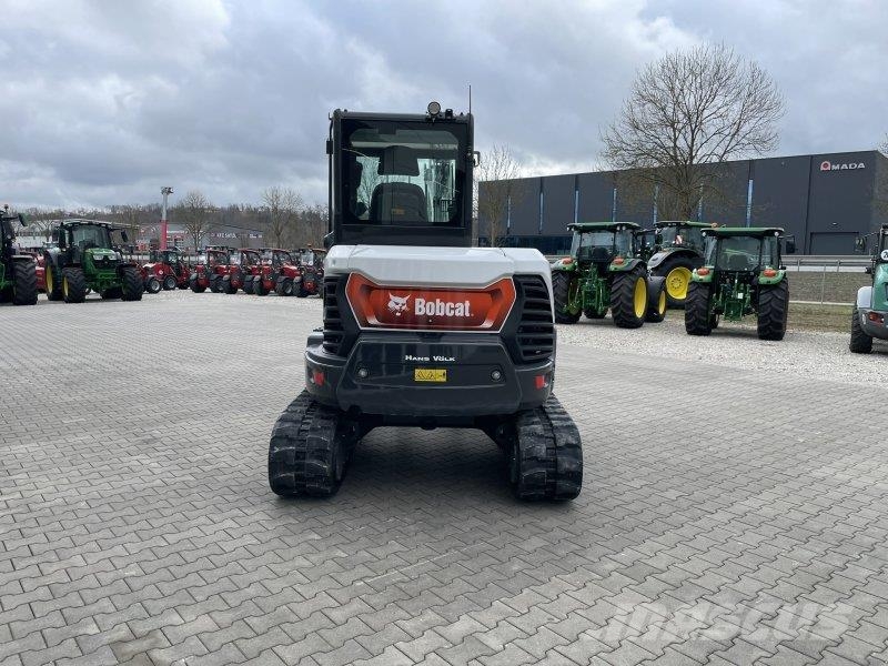 Bobcat E 60 حفارات بعجل