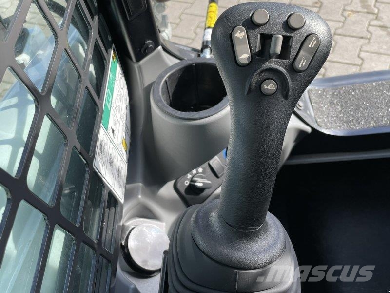 Bobcat T450 E لوادر انزلاقية التوجيه