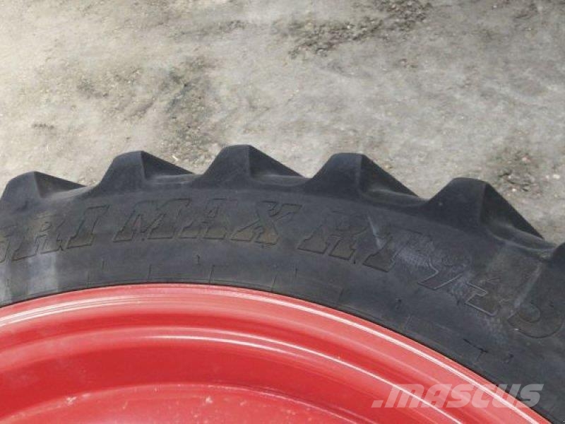 Bohnenkamp 12.4R 36 ALLIA., 320/90R50 BKT Traktorer