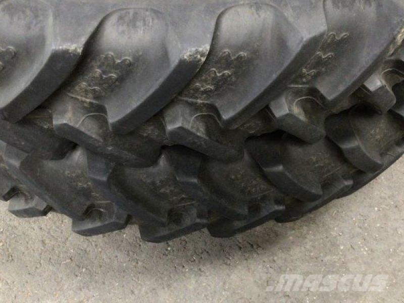 Bohnenkamp 12.4R 36 ALLIA., 320/90R50 BKT Traktorer