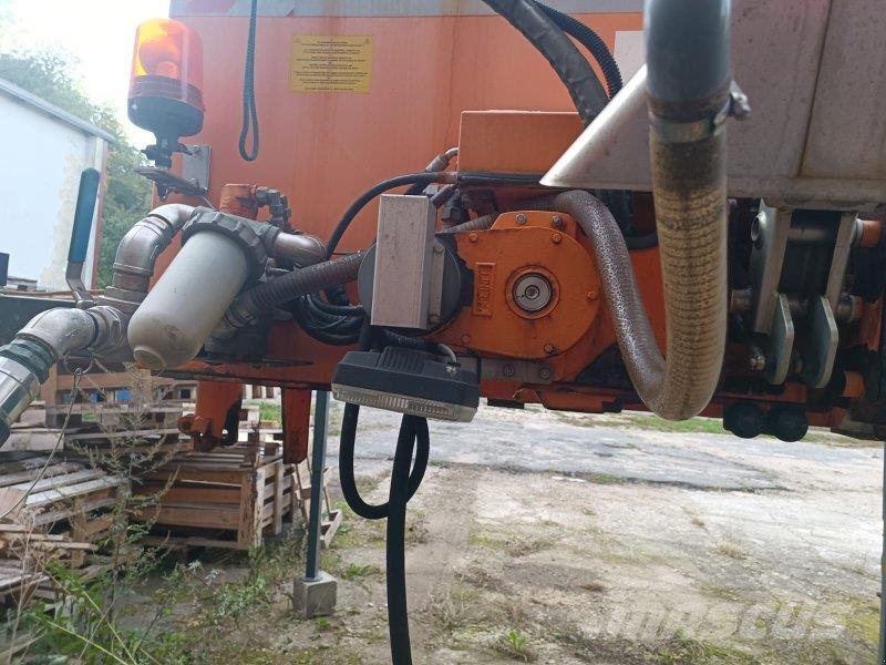 Bucher STA 4000 TC FS / Gmeiner Yeti 4000 W ECON Streuaut 砂鹽撒布機