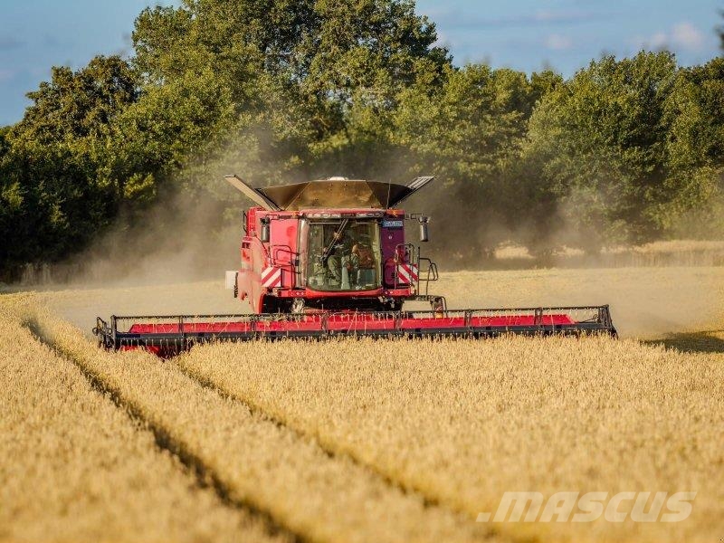 Case IH 8250 AXIAL-FLOW Sklízecí mlátičky