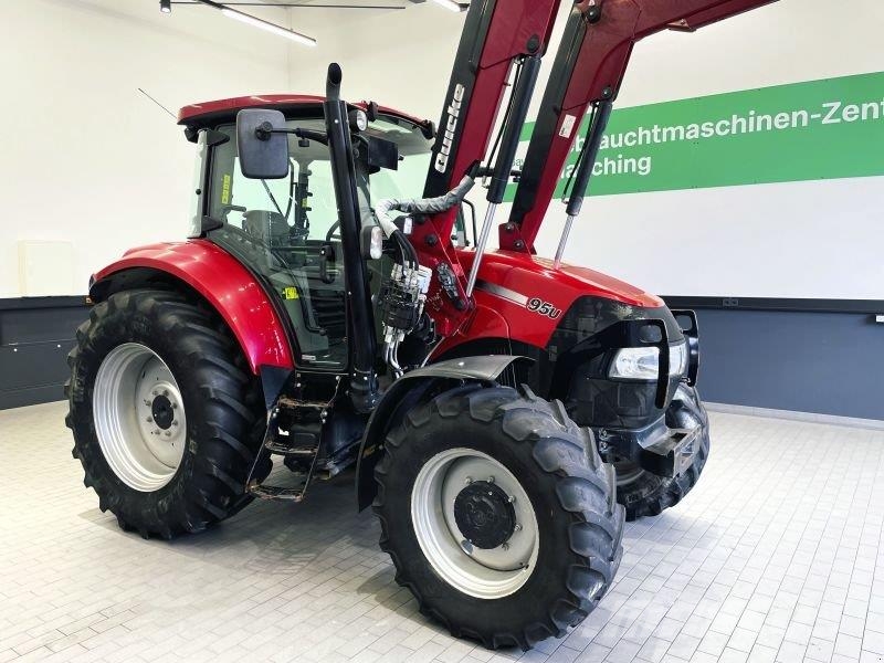 Case IH FARMALL 95U Трактори