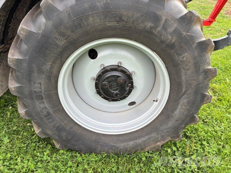 Case IH Maxxum 115 EP Traktorit