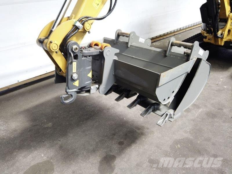 CAT 303.5CR-07A Gravemaskiner på hjul
