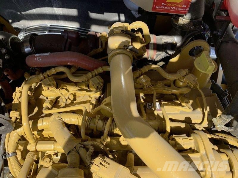 CAT 906-14 Фронтальные погрузчики