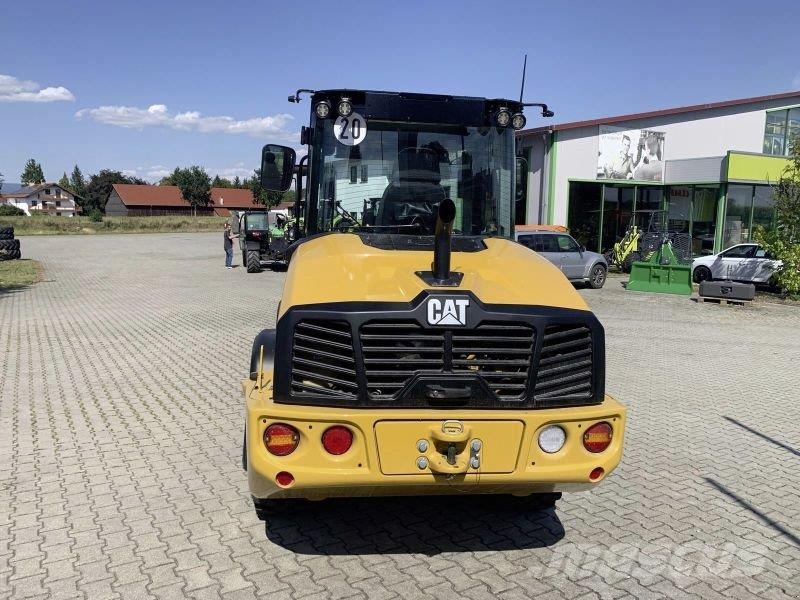 CAT 906-14 Фронтальные погрузчики