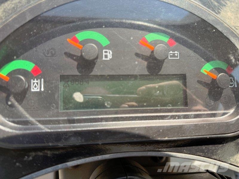 CAT 906 M لوادر بعجل