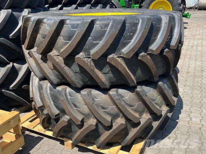 Ceat Rädersatz 2 x 650/65 R42 + 2x540/65 R30 mit Felge  Gume, točkovi i felne