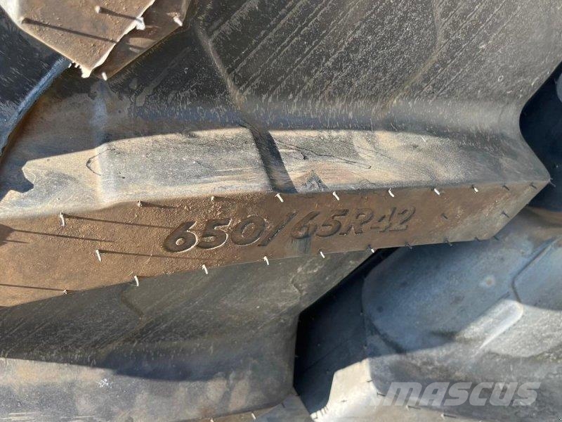 Ceat Rädersatz 2 x 650/65 R42 + 2x540/65 R30 mit Felge  Gume, točkovi i felne