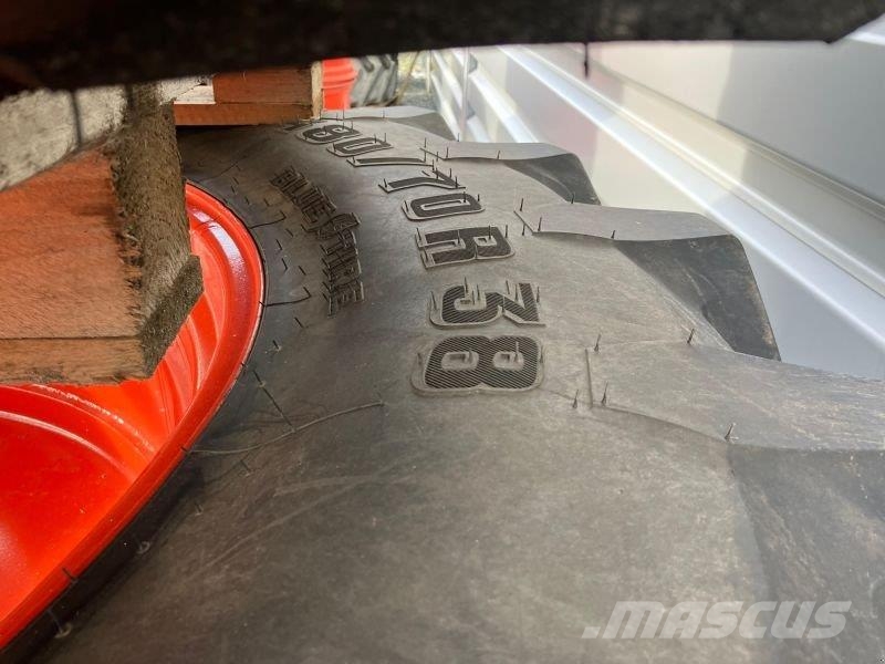 CLAAS 440/65R28 480/70R38 TRELLEBORG Otras máquinas y aperos de labranza