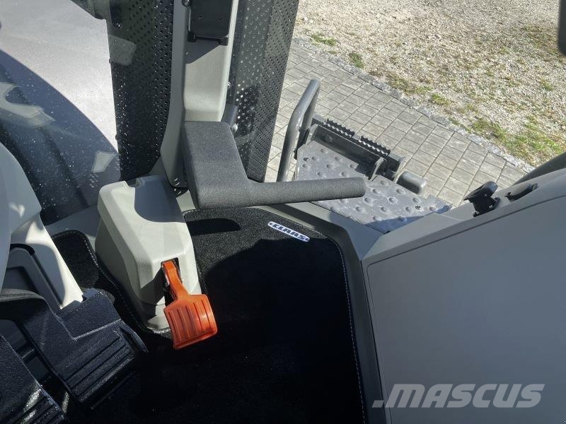 CLAAS 9.360 Tractores