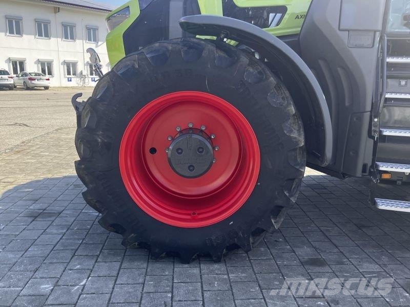 CLAAS 9.360 Tractores