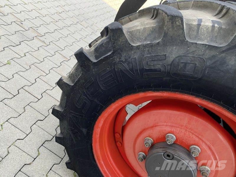 CLAAS ARION 430 CIS 트랙터