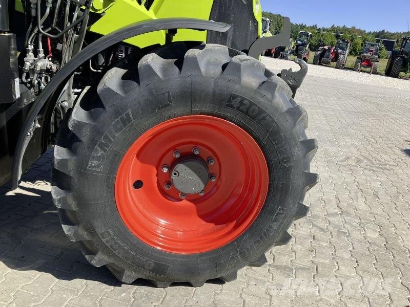 CLAAS ARION 450 CIS+ MIT FL 120 Traktori
