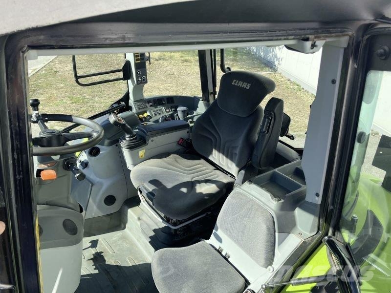 CLAAS ARION 460 CIS+ Traktory