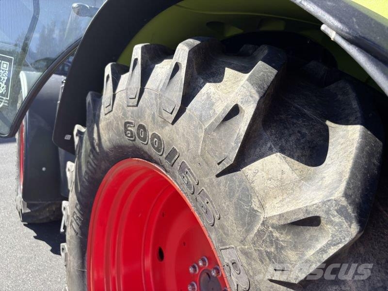 CLAAS ARION 470 COMFORT + FL 120 C Tractoren
