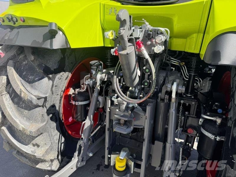 CLAAS ARION 530 CMATIC CEBIS Tractoren