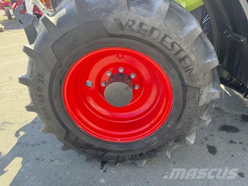 CLAAS ARION 530 CMATIC CEBIS Tractoren