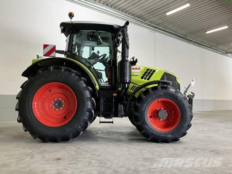 CLAAS ARION 550 CMATIC RTK Tractoren