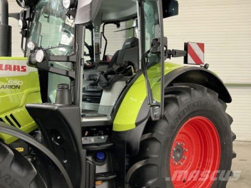 CLAAS ARION 550 CMATIC RTK Tractoren