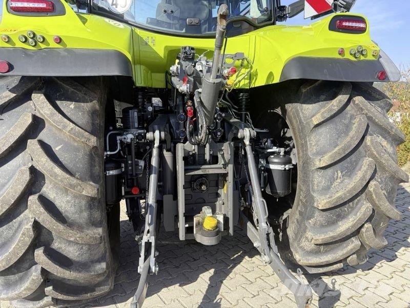 CLAAS ARION 570 CMATIC CEBIS + FL140 Tractoren