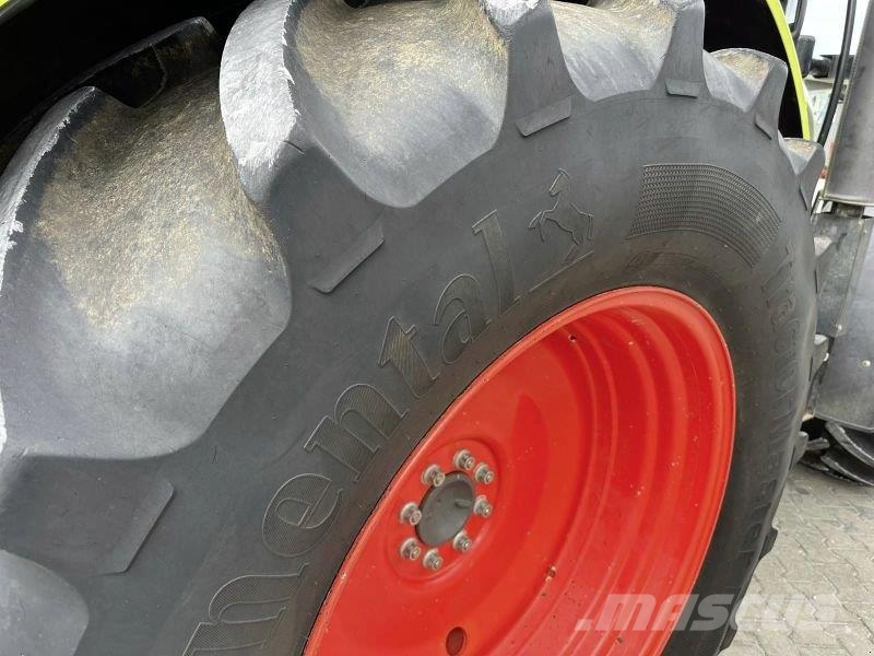 CLAAS ARION 620 CEBIS HEXASHIFT Traktoren