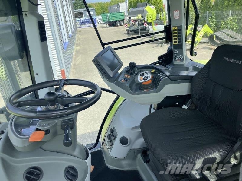 CLAAS ARION 650 C-MATIC الجرارات