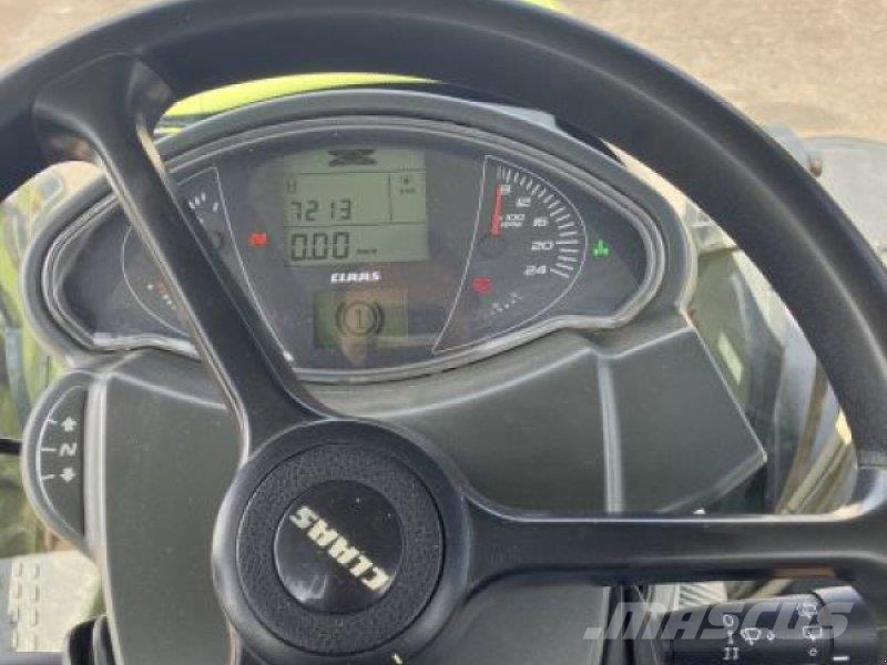 CLAAS ARION 650 C-MATIC الجرارات