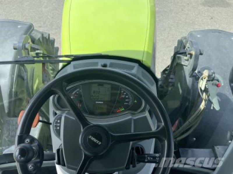CLAAS ARION 650 C-MATIC الجرارات