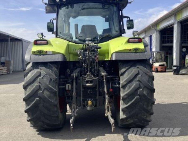 CLAAS ARION 650 C-MATIC الجرارات