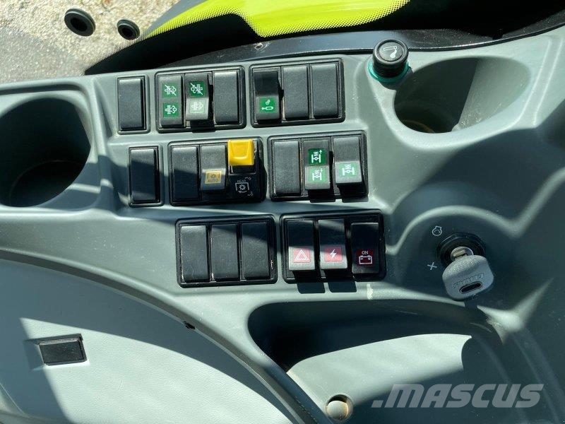 CLAAS Arion 650 CIS+ 트랙터