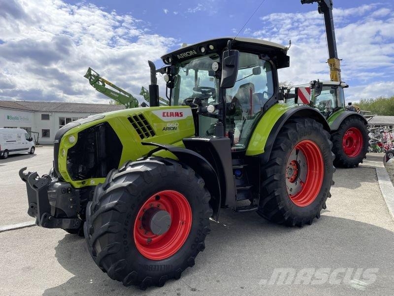 CLAAS ARION 660 Tractoren