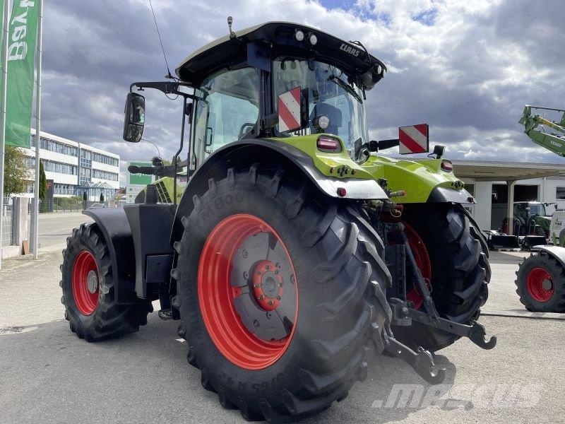 CLAAS ARION 660 Tractoren
