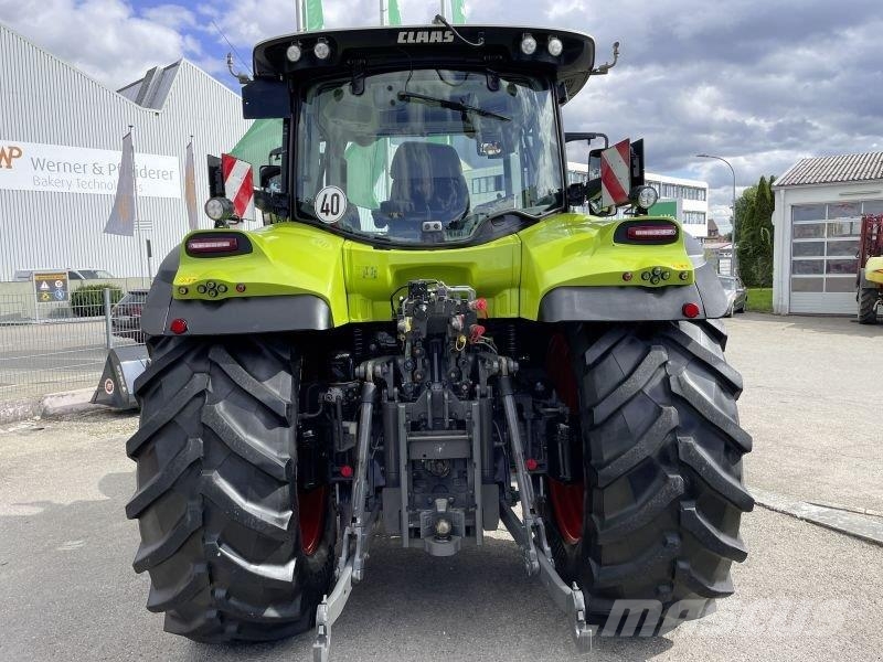 CLAAS ARION 660 Tractoren