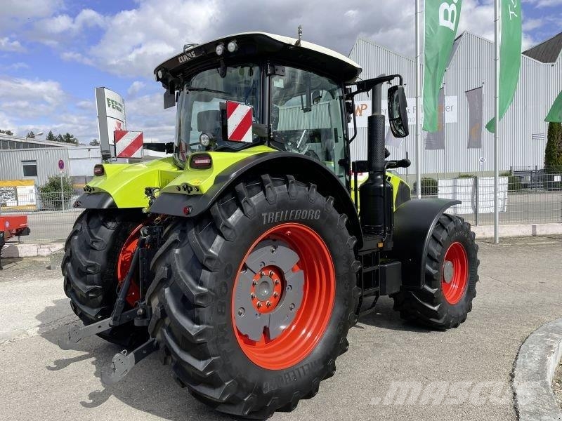 CLAAS ARION 660 Tractoren