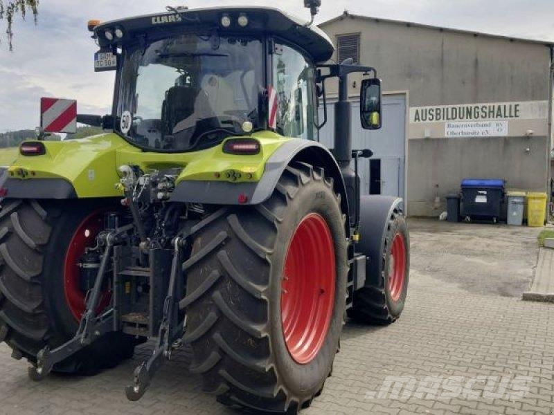 CLAAS ARION 660 CMATIC CEBIS Tractores