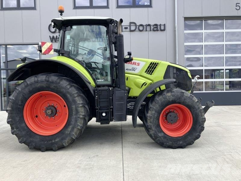 CLAAS AXION 810 CMATIC 트랙터
