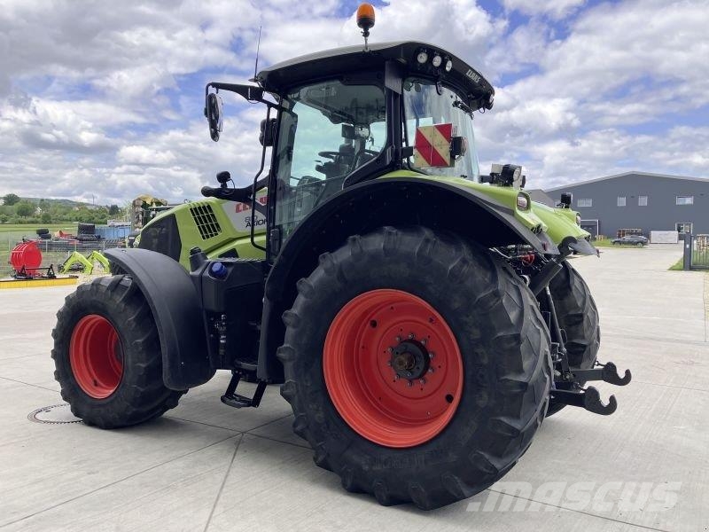 CLAAS AXION 810 CMATIC 트랙터