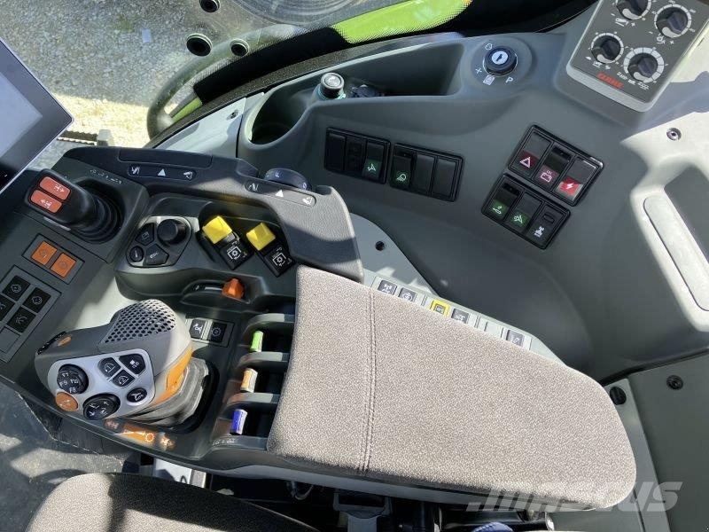 CLAAS AXION 810 CMATIC CEBIS 트랙터