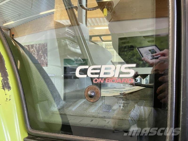 CLAAS AXION 820 CEBIS 트랙터