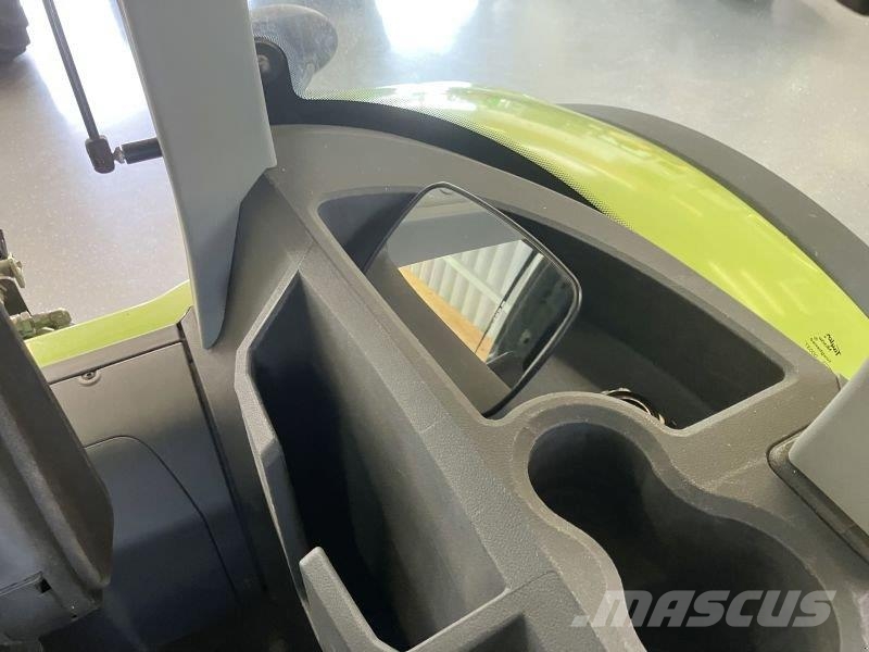 CLAAS AXION 820 CEBIS 트랙터