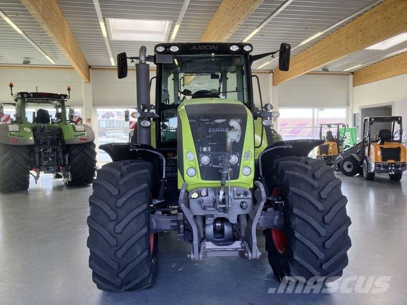 CLAAS AXION 820 CEBIS 트랙터